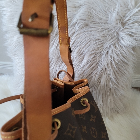 Authentic Louis Vuitton Petite Noe - Picture 10 of 11